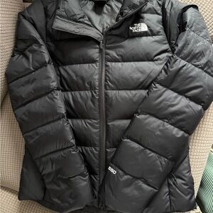 The North Face Women's Charcoal Puffer Jacket